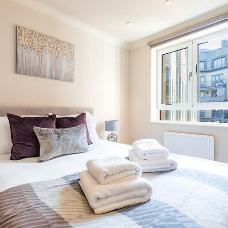 Stunning 3-Bedroom In The Heart Of London With Parking-Hosted By Sweetstay מראה חיצוני תמונה